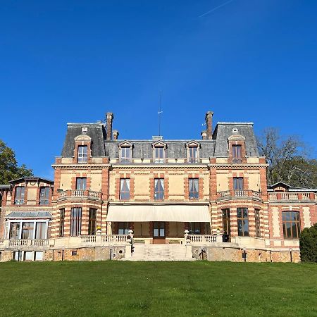 Château de Crènille Chaumes-en-Brie Esterno foto