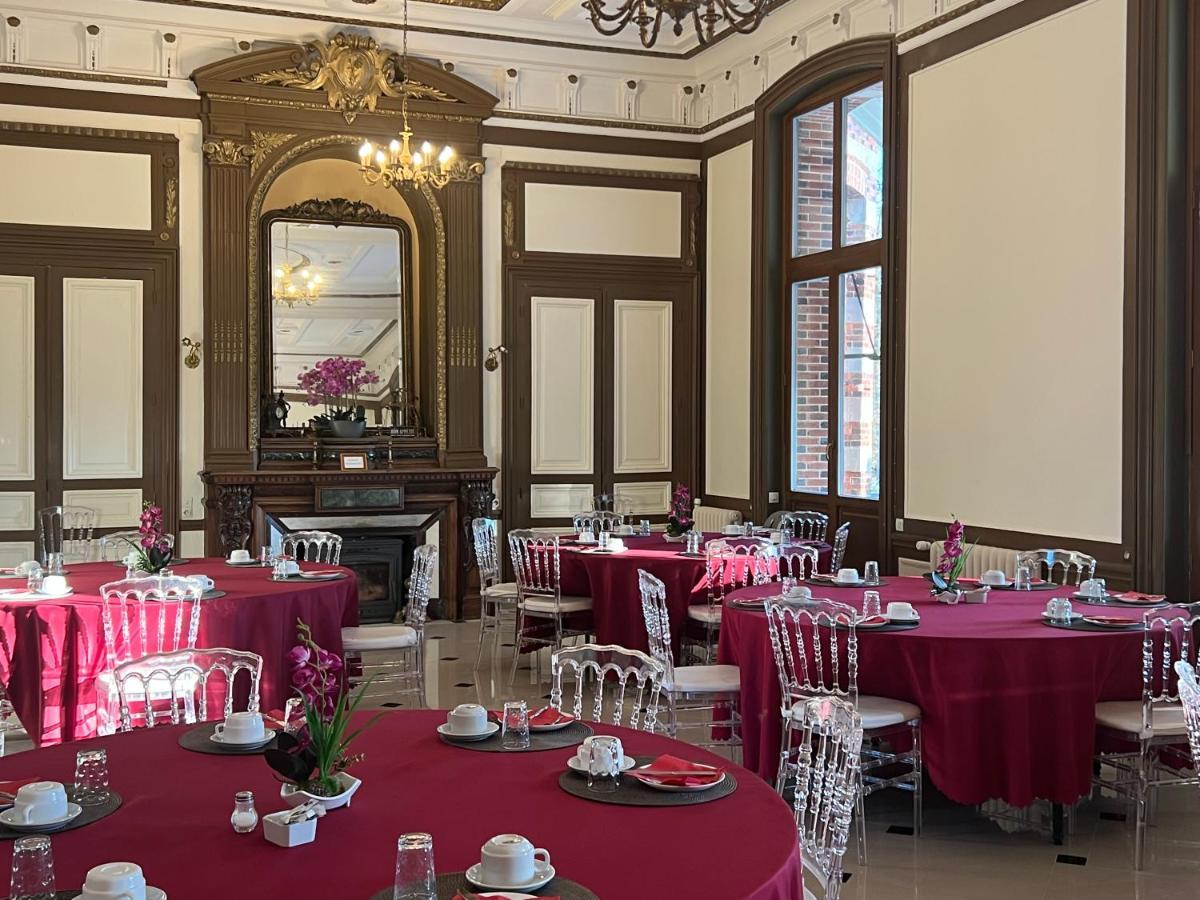 Château de Crènille Chaumes-en-Brie Esterno foto